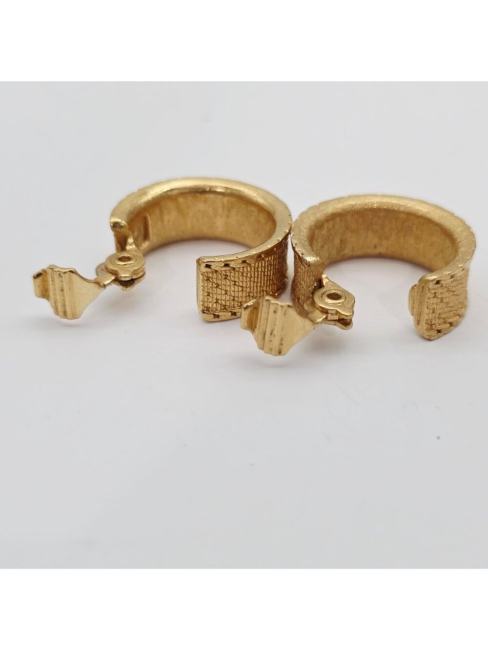 Monet Gold Tone Textured Clip-On Hoop Earrings 1" - Picture 5 of 6